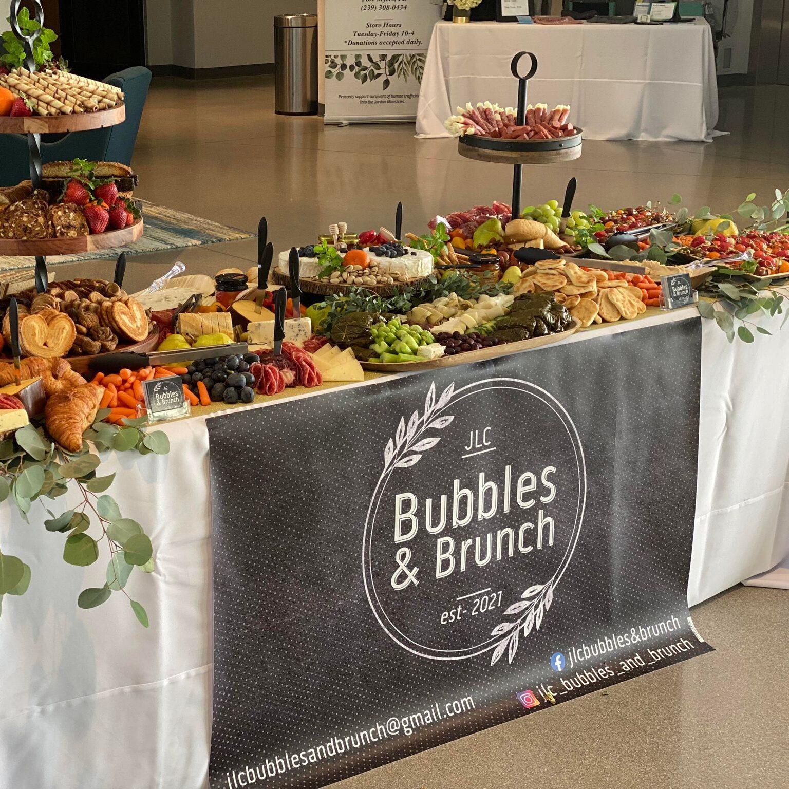 Bubbles and Brunch Display with banner